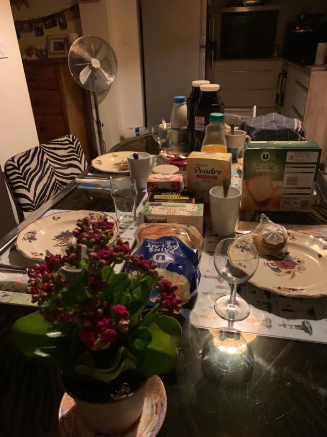 קמפר Auberge Du Finistere - Chambres Cosy A Louer - Bienvenus Chez Anne Votre Hote Et Chris Le Gardien- Proche Centre Ville Et Odet A Pieds מראה חיצוני תמונה