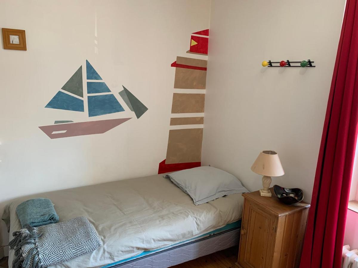 קמפר Auberge Du Finistere - Chambres Cosy A Louer - Bienvenus Chez Anne Votre Hote Et Chris Le Gardien- Proche Centre Ville Et Odet A Pieds מראה חיצוני תמונה